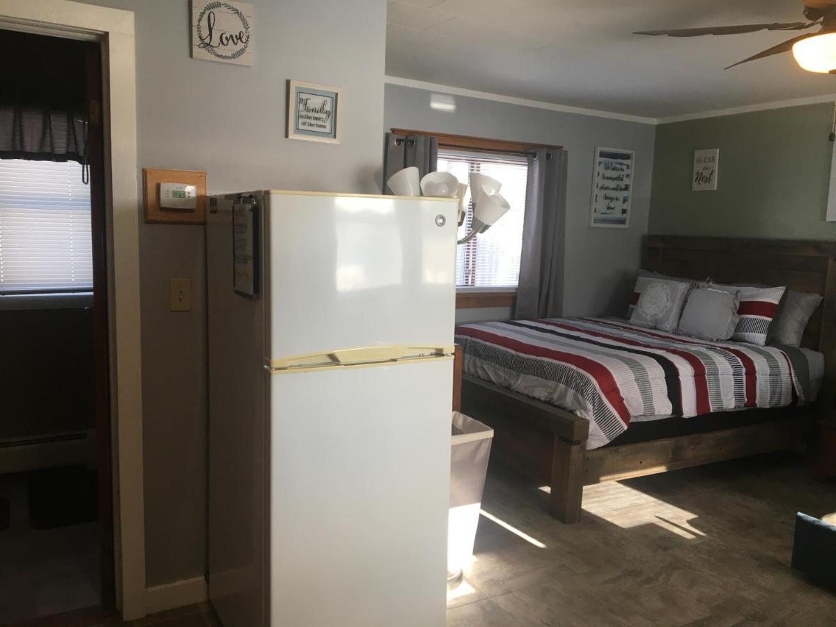 Home Away From Home, Recently Renovated North Troy 외부 사진